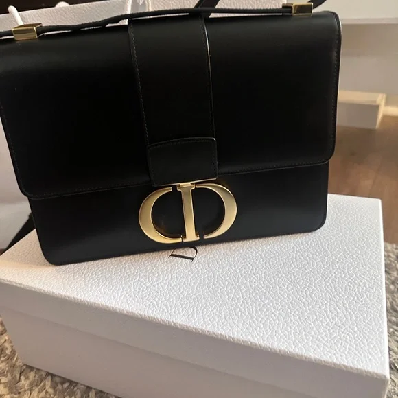 Authentic CHRISTIAN DIOR MONTAIGNE - Picture 8 of 17